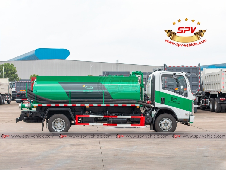 5,000 Litres Septic Tank Truck ISUZU N - RS